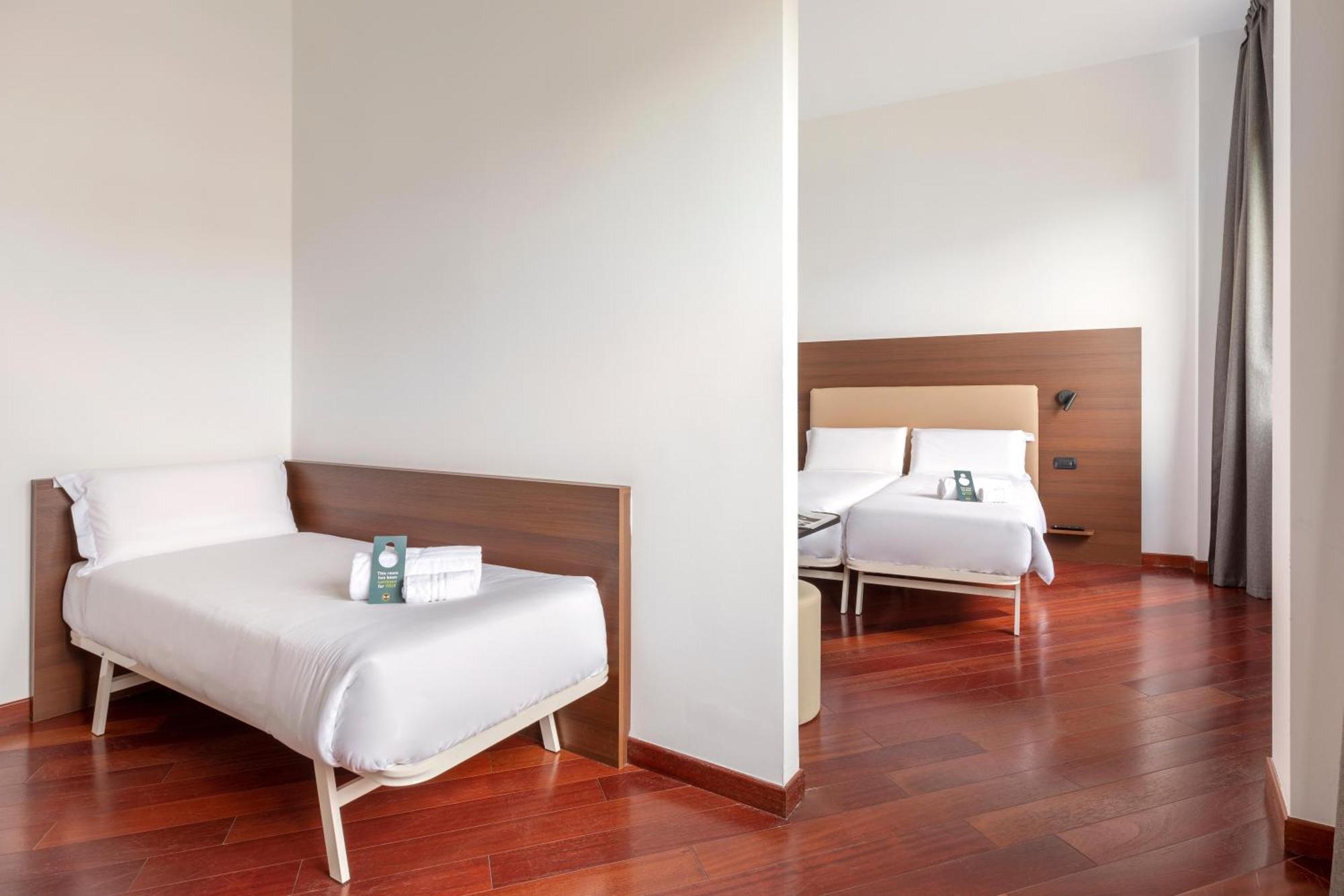B&B Hotel 사수올로 외부 사진