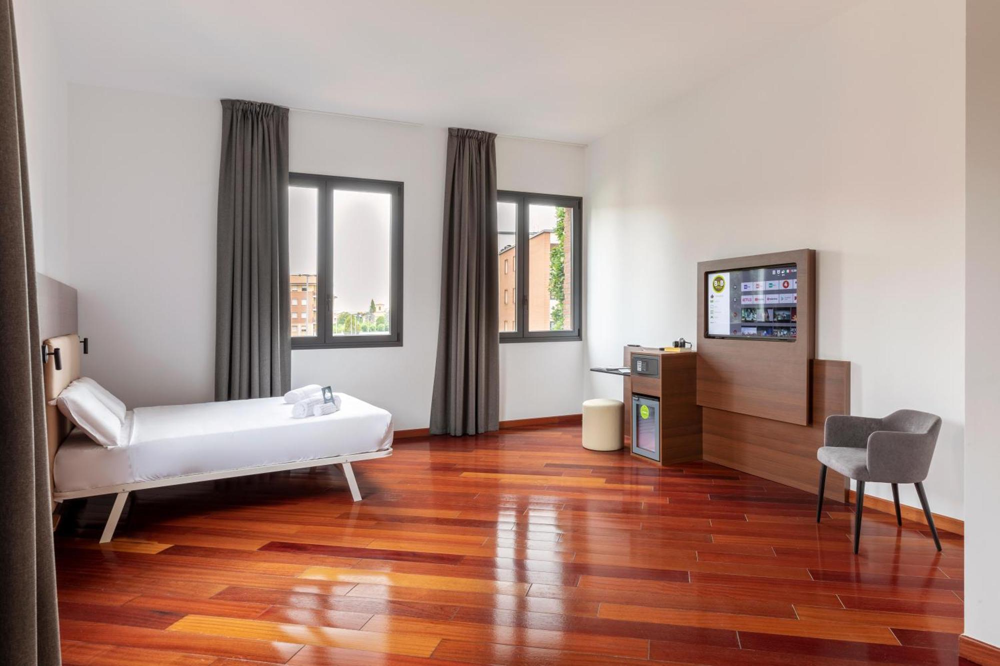 B&B Hotel 사수올로 외부 사진