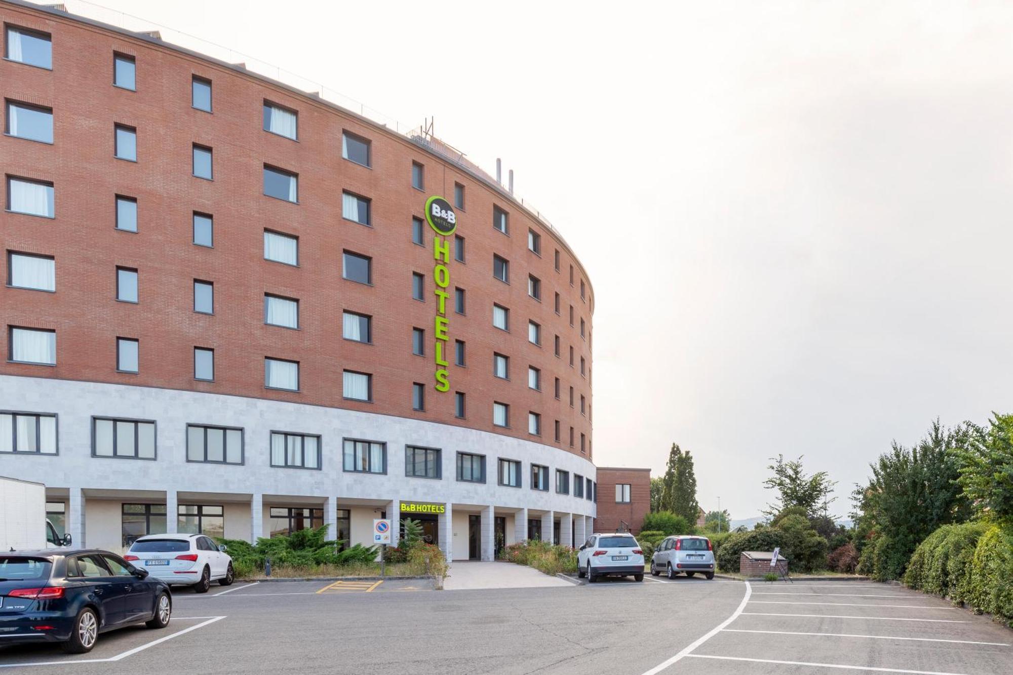 B&B Hotel 사수올로 외부 사진