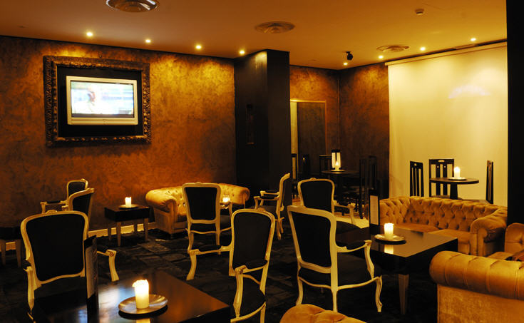 B&B Hotel 사수올로 외부 사진